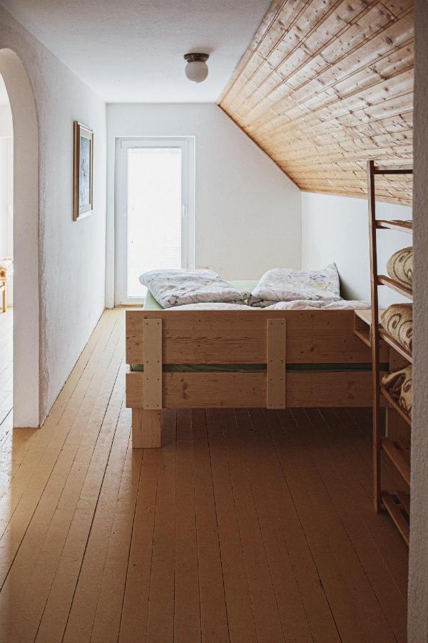 ツェルクニツァ Dom Na Slivnici Bed & Breakfast エクステリア 写真