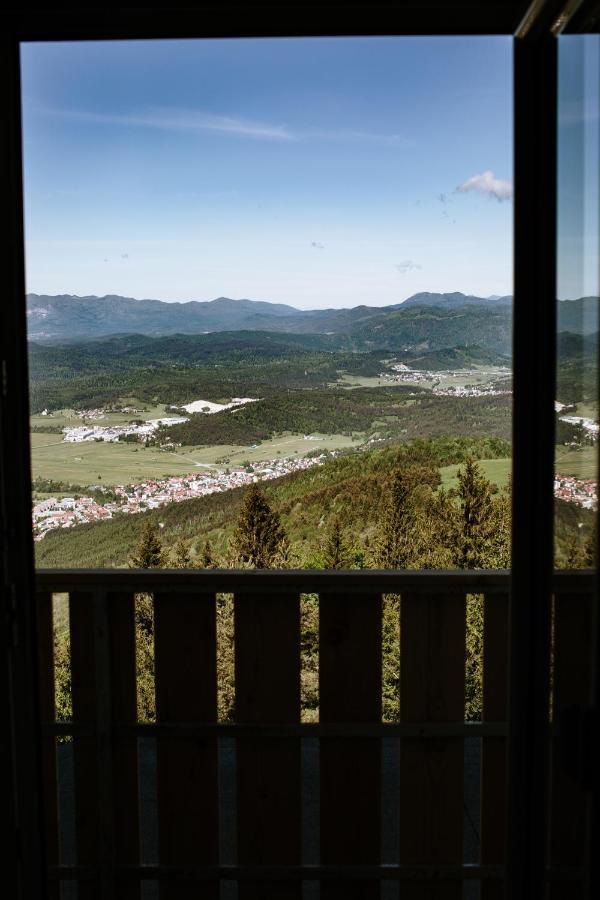 ツェルクニツァ Dom Na Slivnici Bed & Breakfast エクステリア 写真