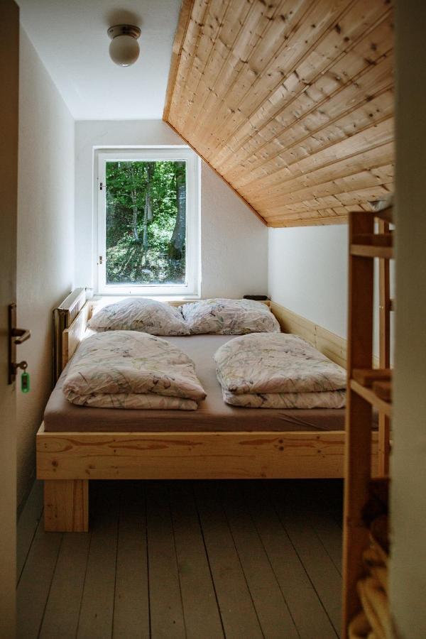 ツェルクニツァ Dom Na Slivnici Bed & Breakfast エクステリア 写真